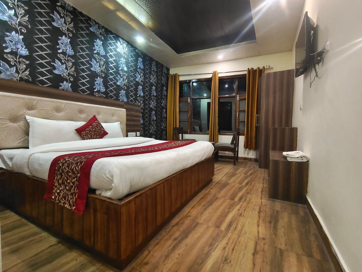 Mountain Zest-Simla Royale Near Mall Road-Free Pickup From Railway Station Simla Экстерьер фото
