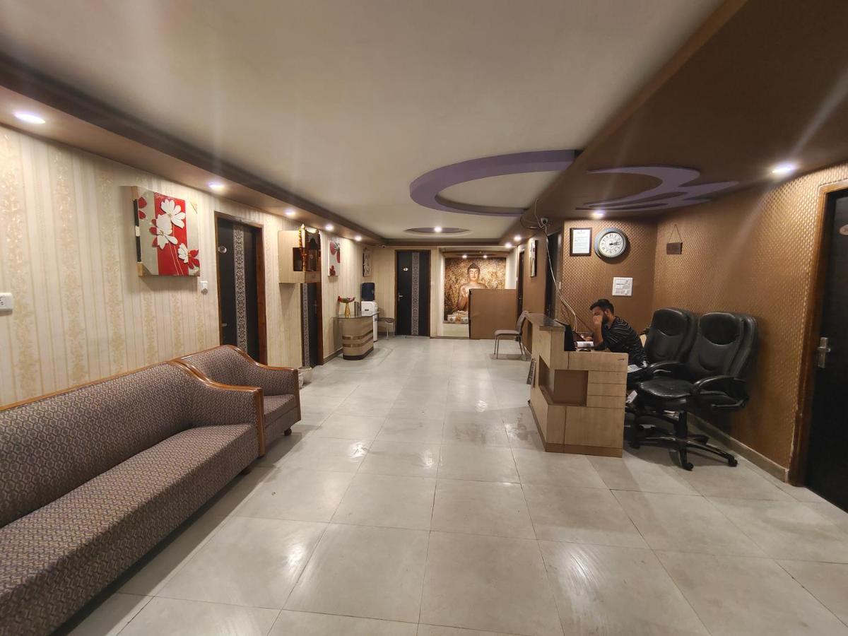 Mountain Zest-Simla Royale Near Mall Road-Free Pickup From Railway Station Simla Экстерьер фото