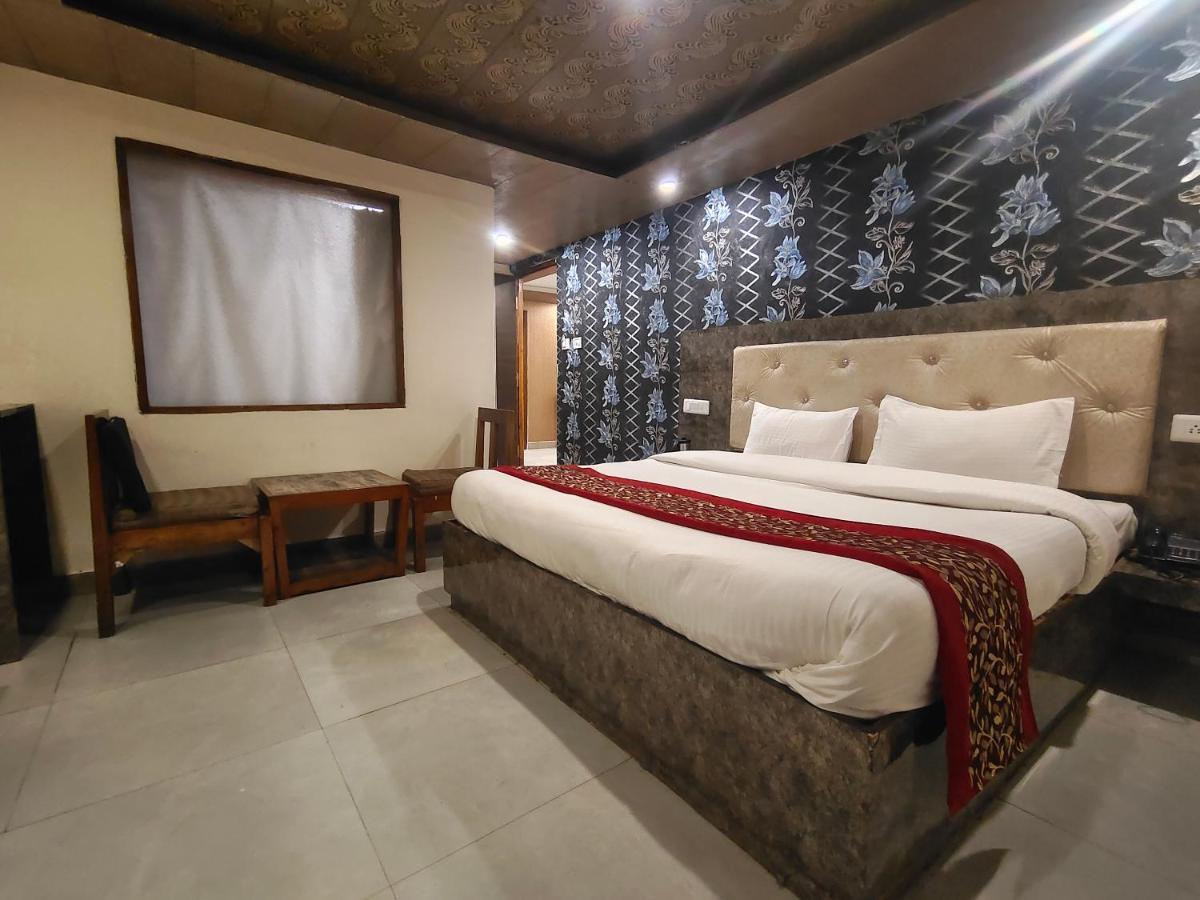 Mountain Zest-Simla Royale Near Mall Road-Free Pickup From Railway Station Simla Экстерьер фото