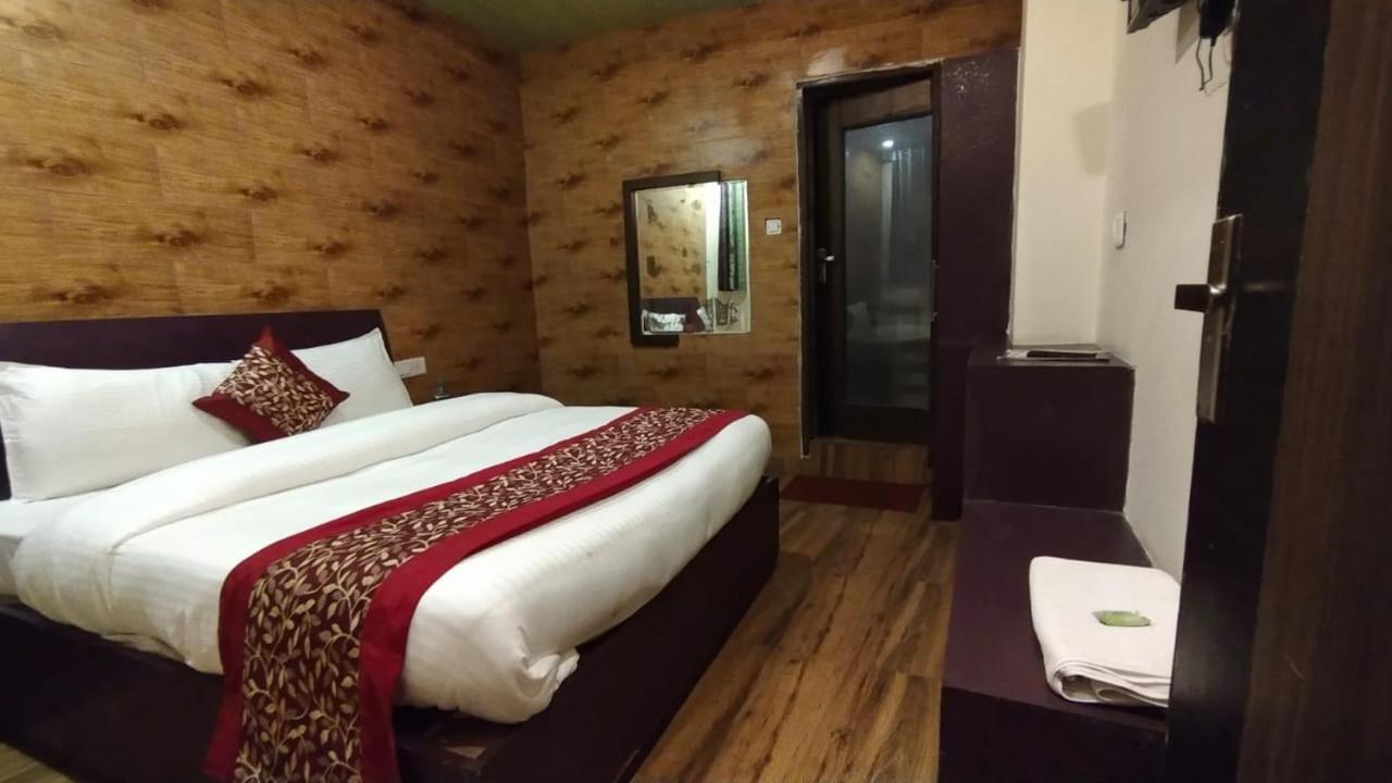 Mountain Zest-Simla Royale Near Mall Road-Free Pickup From Railway Station Simla Экстерьер фото